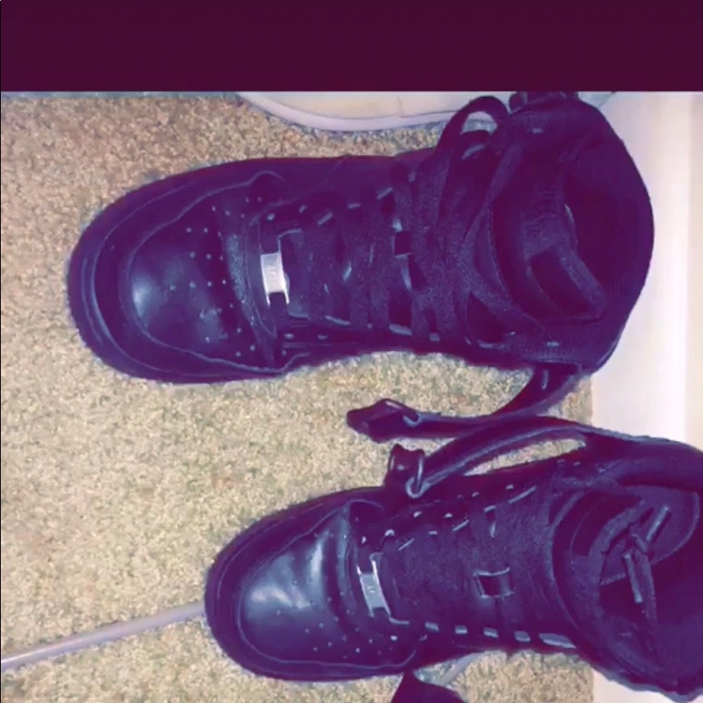 Air Force ones black